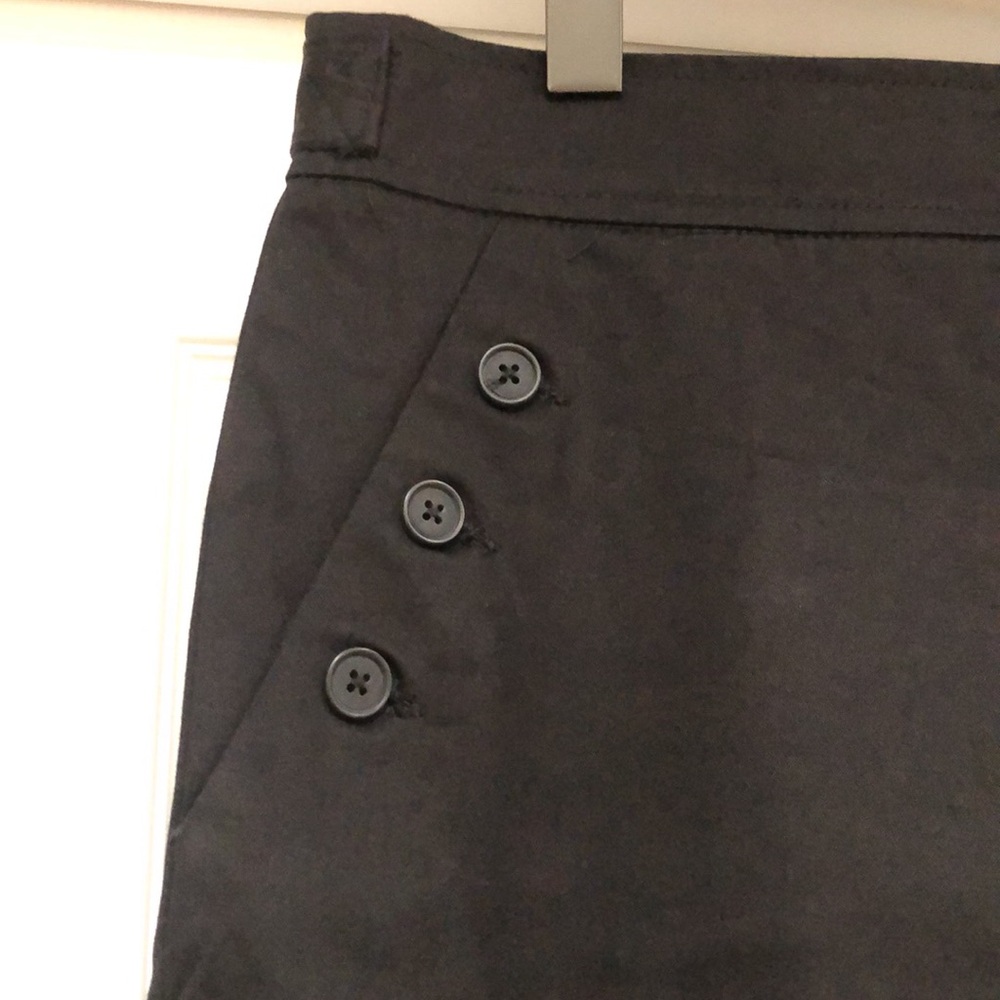 Sag Harbor Black Shorts - Picture 2 of 14